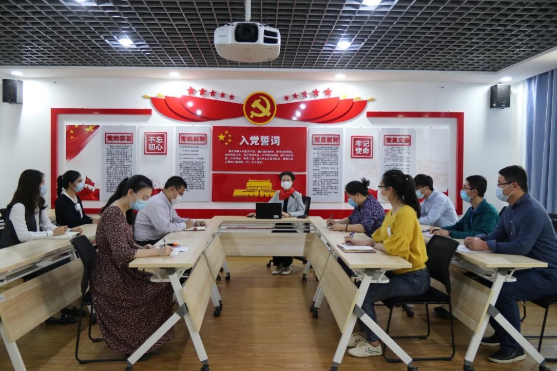 d6bbfcc2e0324e12b5b5c5335591426c.jpg d6bbfcc2e0324e12b5b5c5335591426c.jpg